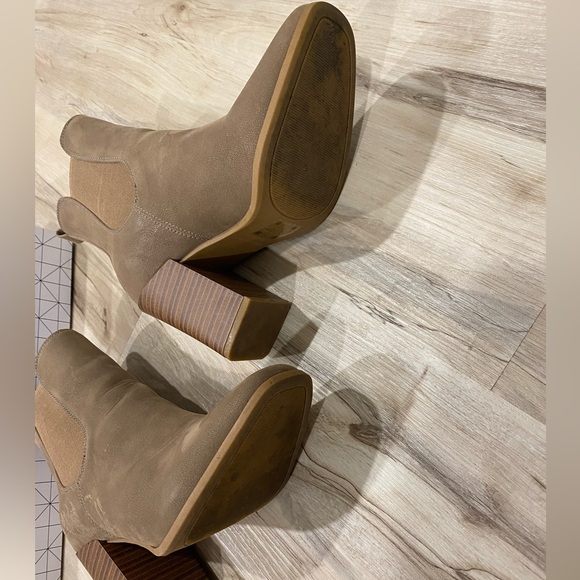 Call It Spring, Light Brown, Suede Bootie, Size 6, Good Condition - Picture 4 of 8